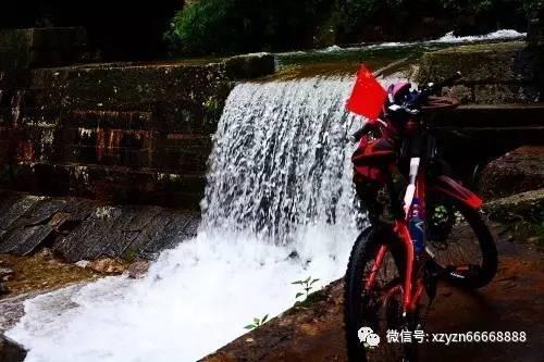 魔鬼中的天使这首歌 歌词大意是什么?游戏画面